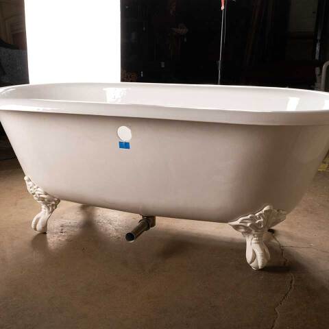#48888 30x60 Salvaged Cast Iron Clawfoot Bathtub image 8