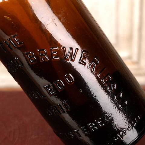 #49398 The Huebner Toledo Breweries Co Beer Bottle image 4