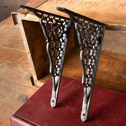 #49560 Pair of Antique Cast Iron Shelf Brackets image 2