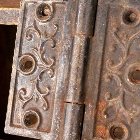 #49899 4" Antique Ornate Cast Iron Door Hinge image 3