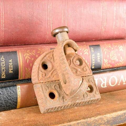 #50113 Antique Ornate Cast Iron Window Sash Lock image 2