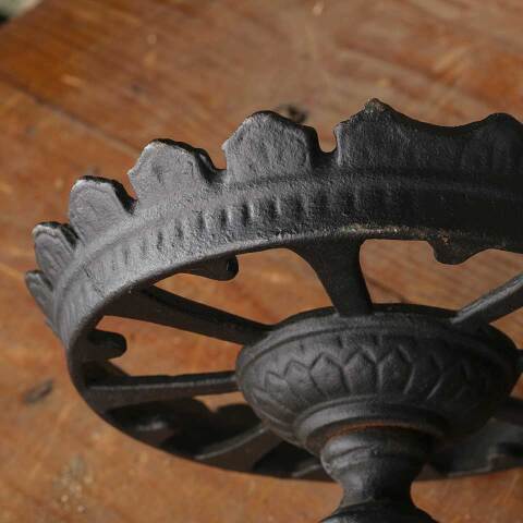 #50190 Cast Iron Wall Mount Oil Lamp Sconce image 7