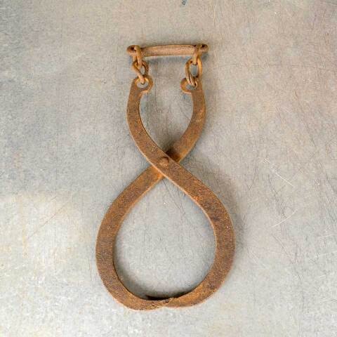 #50301 Antique Iron Ice Box Refrigerator Ice Tongs image 2