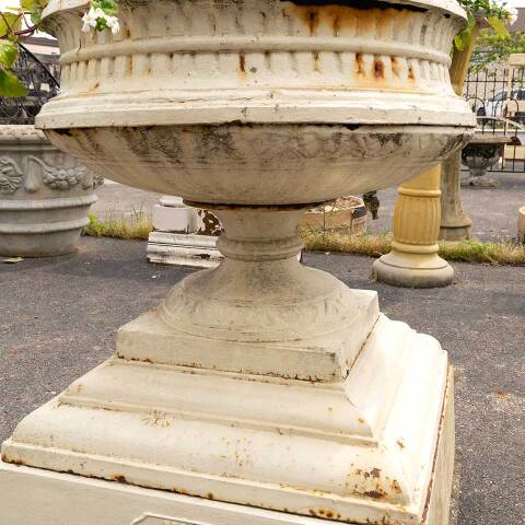 #50394 Antique Kramer Bros. Cast Iron Garden Urn image 2