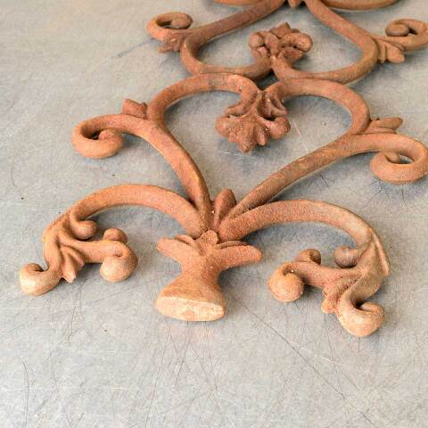 #50543 Rusty Cast Iron Architectural Ornament image 4