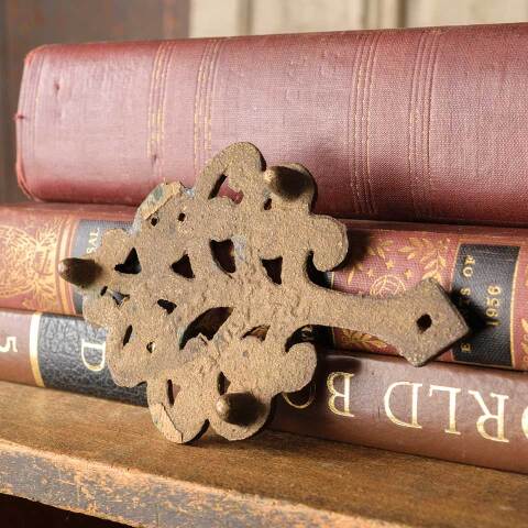 #50605 Small Antique Cast Iron Trivet image 5