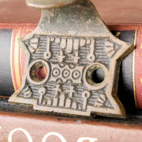 #50784 Antique Brass Window Sash Finger Lift image 3