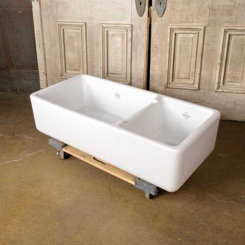 #51593 Salvaged SHAWS Farmhouse Kitchen Sink image 2