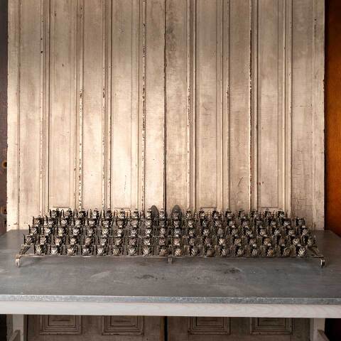 #51865 Vintage Metal Votive 100 Candle Holder Stand image 2