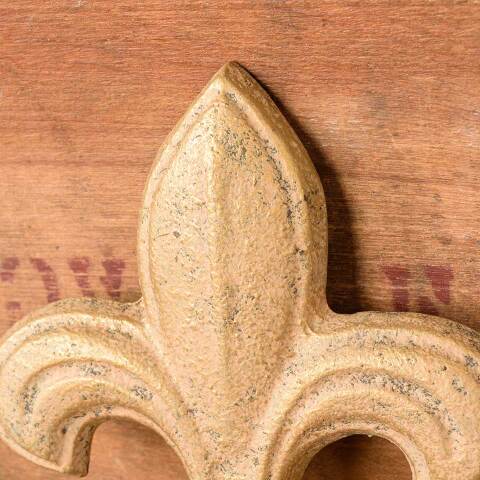 #52592 Cast Iron Fleur-De-Lis Wall Hanging Decor image 5