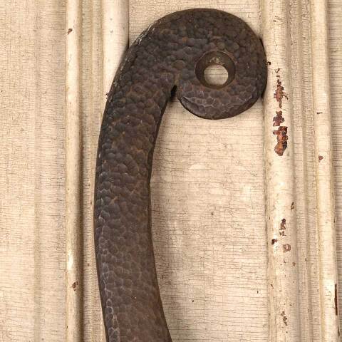 #52871 Salvaged Cast Iron Scroll Building Ornament image 4