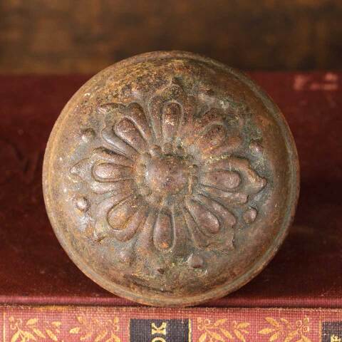 #52926 Antique Flower Doorknob Door Hardware image 3
