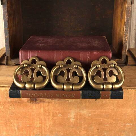 #52992 Set of 3 Vintage Brass Furniture Drawer Pulls image 2