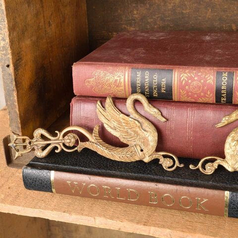 #52995 Antique Cast Brass Swan Furniture Appliqués image 2