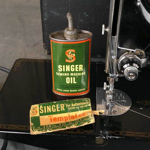 #54144 Vintage Singer Sewing Machine image 3