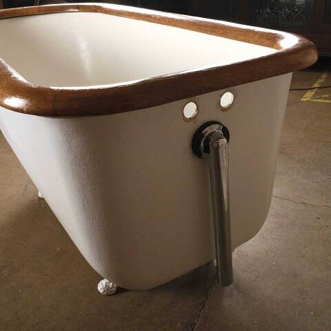#54324 29x65 Salvaged Cast Iron Bathtub w/ Oak Rim image 8