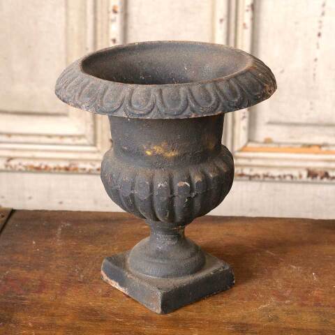 #54410 Small 6" Cast Iron Garden Planter Urn image 5
