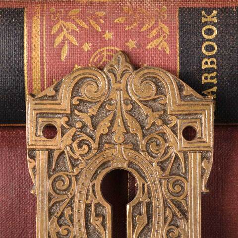 #54496 Antique Ornate Bronze Keyhole Escutcheon image 4