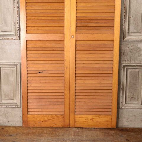 #54530 36x80 Vintage Wood Louvered Bifold Doors image 2
