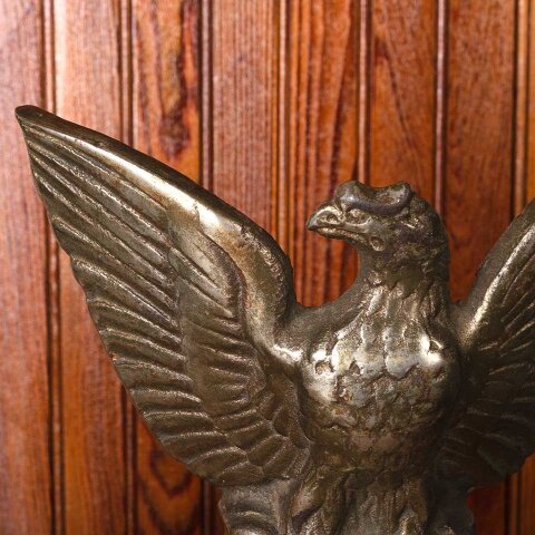 #54699 8" Antique Cast Iron Bald Eagle Ornament image 3