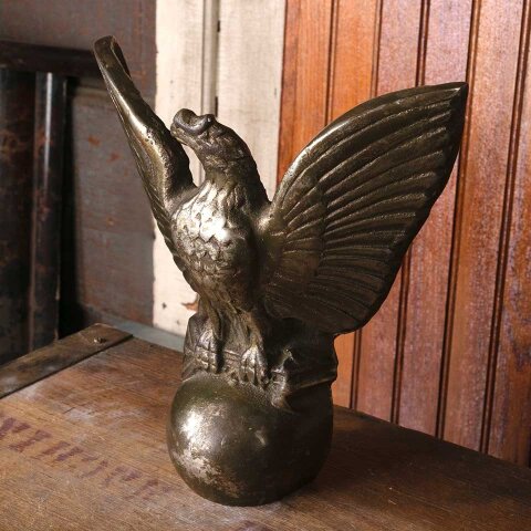 #54699 8" Antique Cast Iron Bald Eagle Ornament image 4