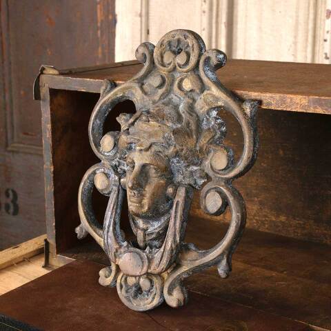 #54724 7x10 Vintage Cast Metal Figural Door Knocker image 2