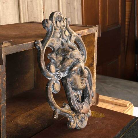 #54724 7x10 Vintage Cast Metal Figural Door Knocker image 4