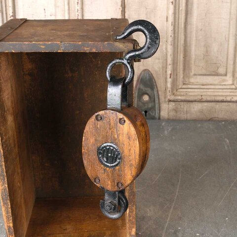 #54916 Antique U-W Wood & Metal Barn Pulley image 7