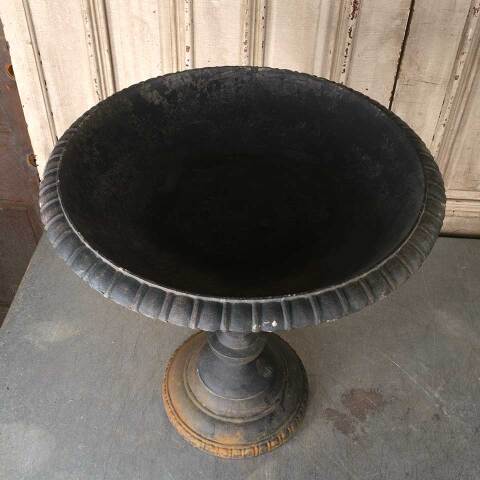 #54963 22" Metal Garden Fountain Basin Urn Birdbath image 4