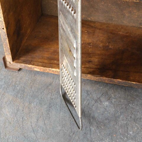 #55087 Vintage Metal Handheld Food Grater image 5
