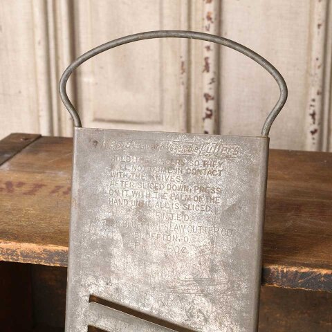 #55088 Vintage "Bluffton Slaw Cutter" Food Grater image 4