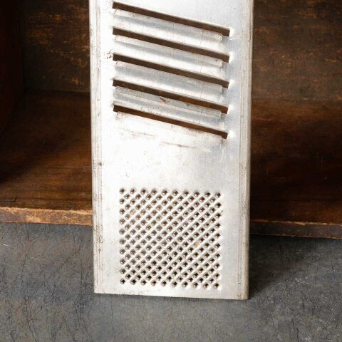 #55089 Vintage "Bluffton Slaw Cutter" Food Grater image 2