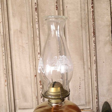 #55093 Antique Glass Oil Lamp w/ Eagle on Chimney image 5