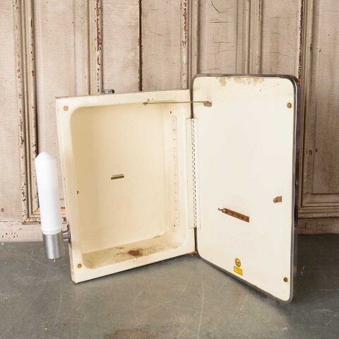 #55296 20x20 Antique Bathroom Medicine Cabinet image 6