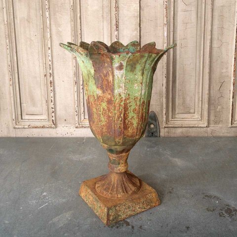 #55445 22" Antique Cast Iron Garden Urn Planter image 7