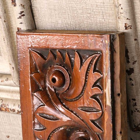 #55467 5x7 Antique Carved Wood Rosette Trim Block image 2