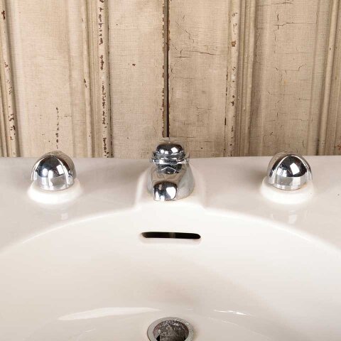 #55557 24x20 Antique Porcelain Bathroom Sink image 3