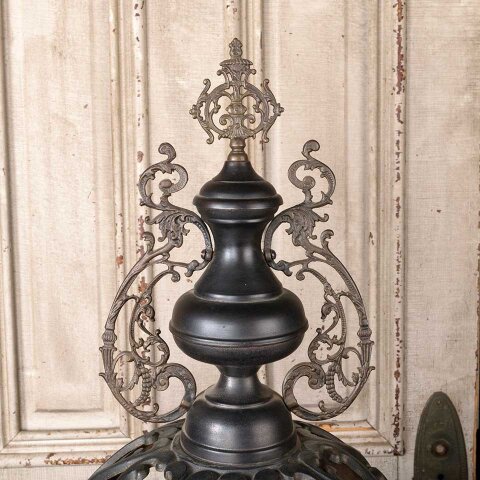#55568 Ornate Antique Cast Iron Parlor Stove Topper image 3