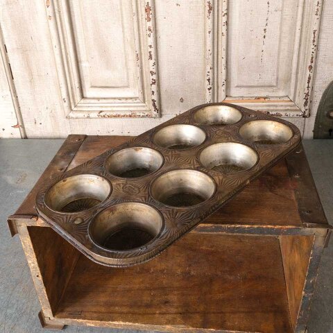 #55579 14x7 Antique EKCO 8 Muffin Tin Pan image 5