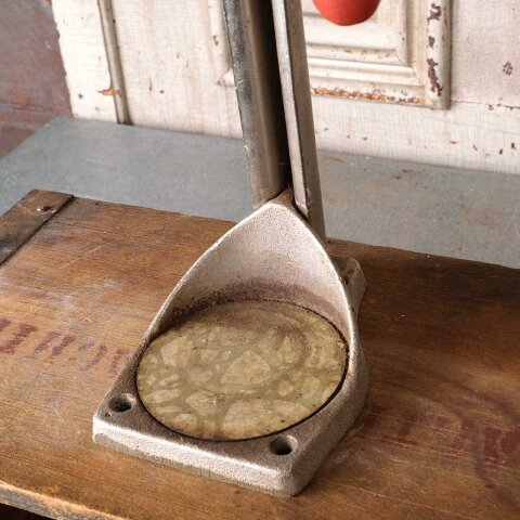 #55580 Vintage Table Top Bottle Cap Press image 3