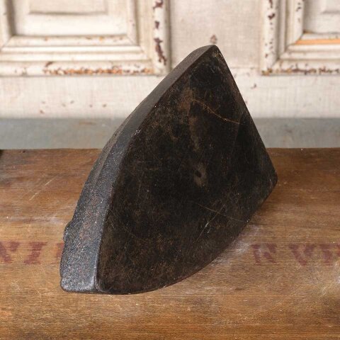 #55581 Antique Cast Iron Sad Flat Iron image 6
