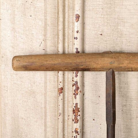 #55590 Antique Iron & Wood Hand Auger image 3