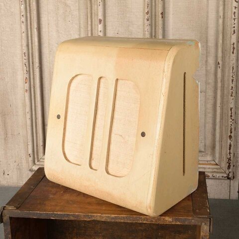 11x11 Vintage School Classroom Wall Speaker
